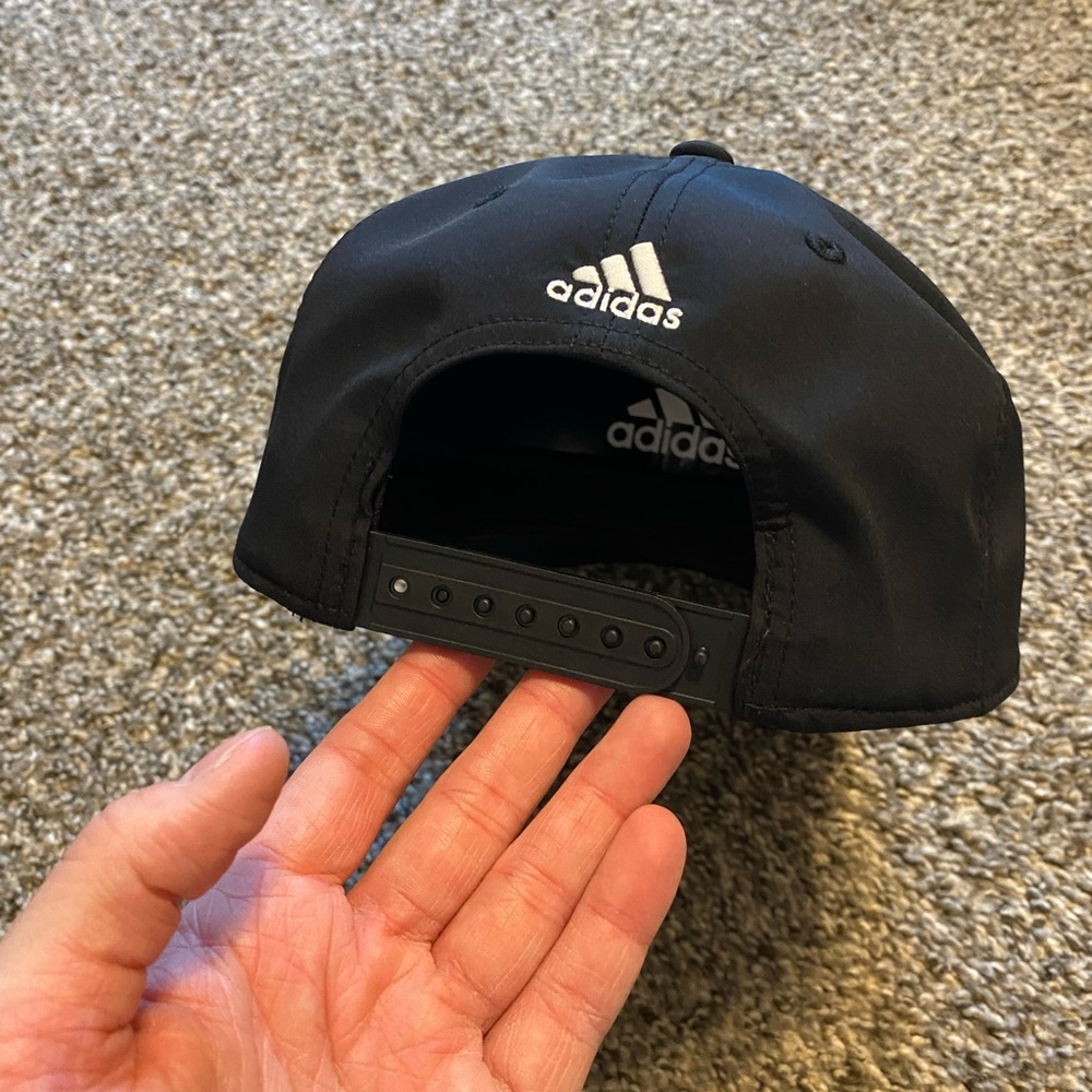 Adidas Mens Structured hat - Picture 2 of 3
